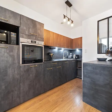 Charme & Tranquillite : Jardin De L'arquebuse/gare アパート *