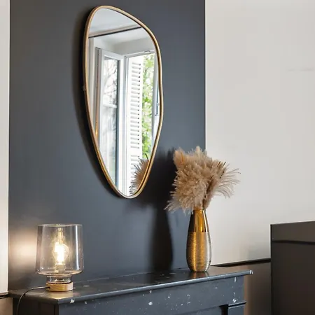 Charme & Tranquillite : Jardin De L'arquebuse/gare