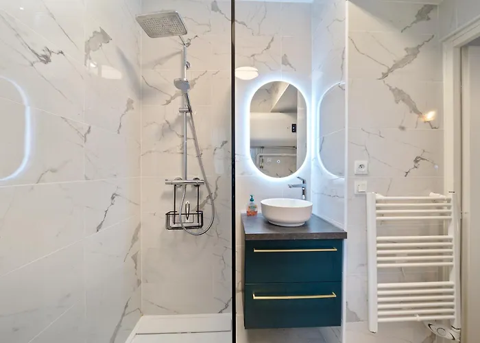 Charme & Tranquillite : Jardin De L'arquebuse/gare Διαμέρισμα