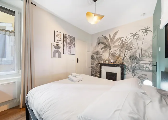 Daire Charme & Tranquillite : Jardin De L'arquebuse/gare