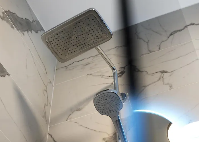 Daire Charme & Tranquillite : Jardin De L'arquebuse/gare *