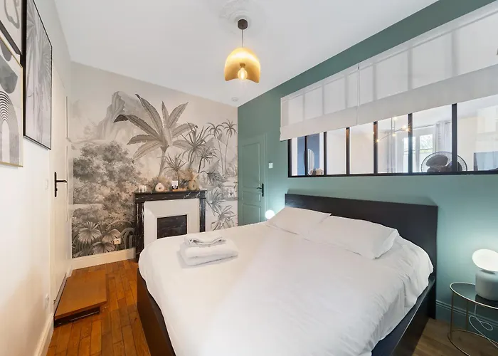 Charme & Tranquillite : Jardin De L'arquebuse/gare Lejlighed